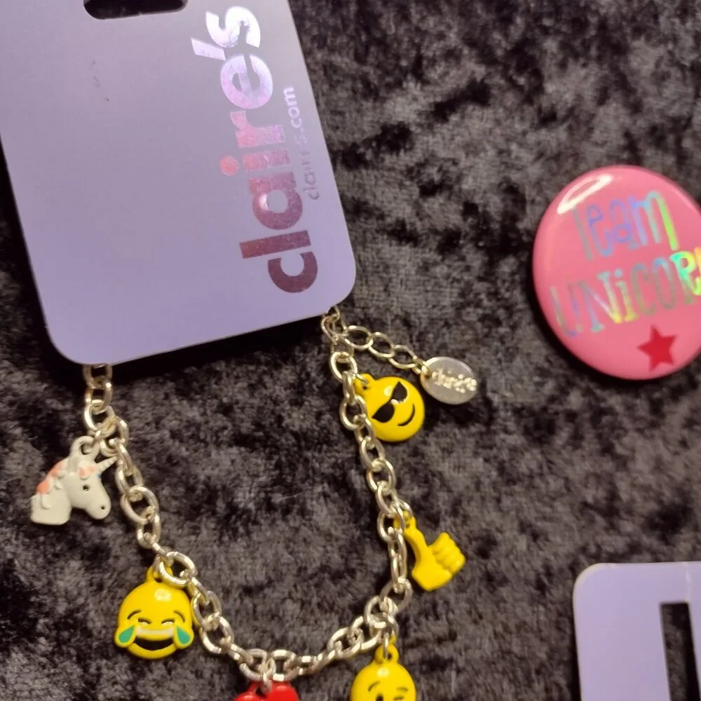 Claire's Unicorn Necklace Choker Ring Bracelet Earrings Friend Keychains & Charm